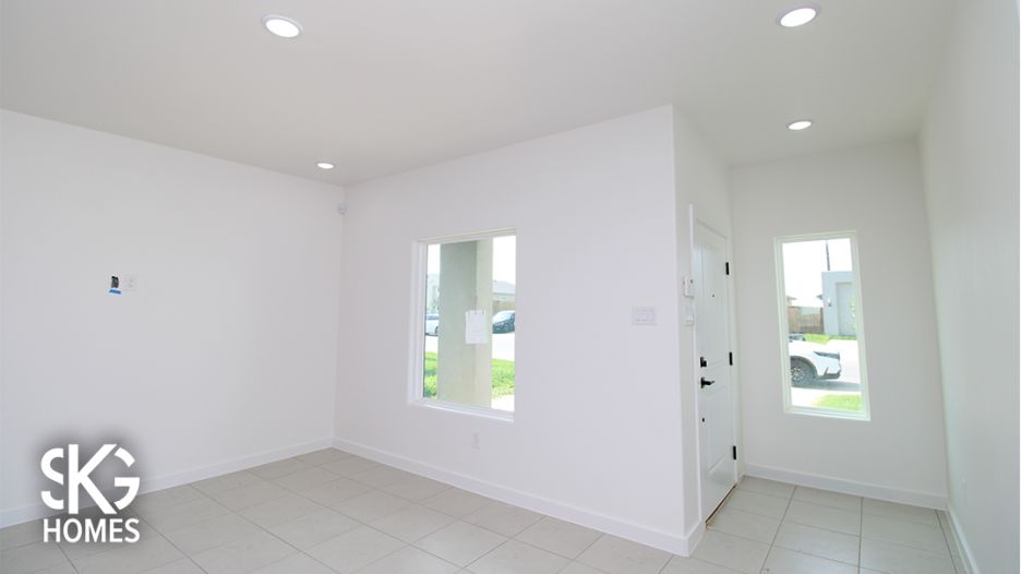 5018 Carambola Ln gallery image