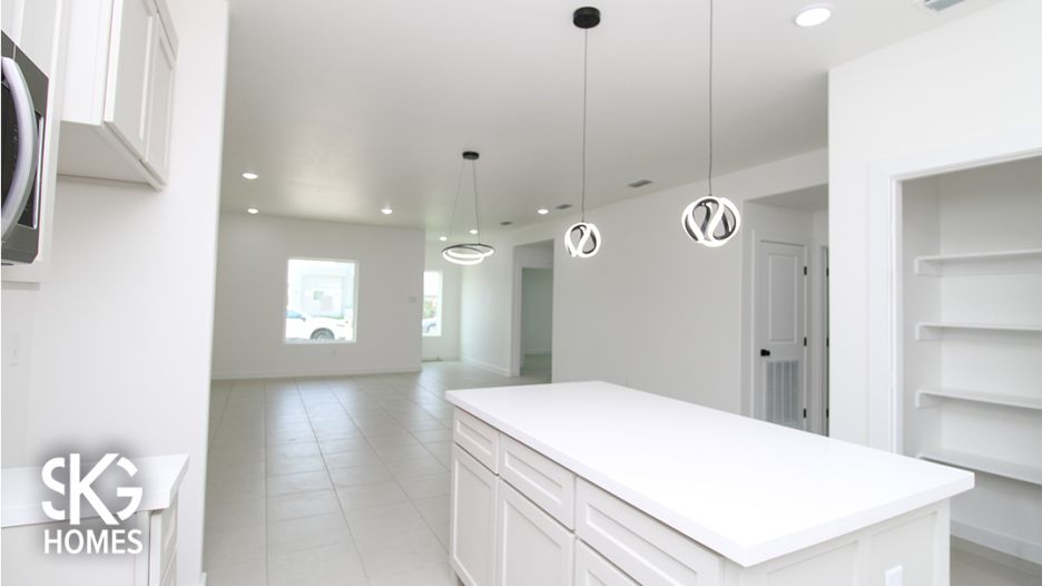 5018 Carambola Ln gallery image
