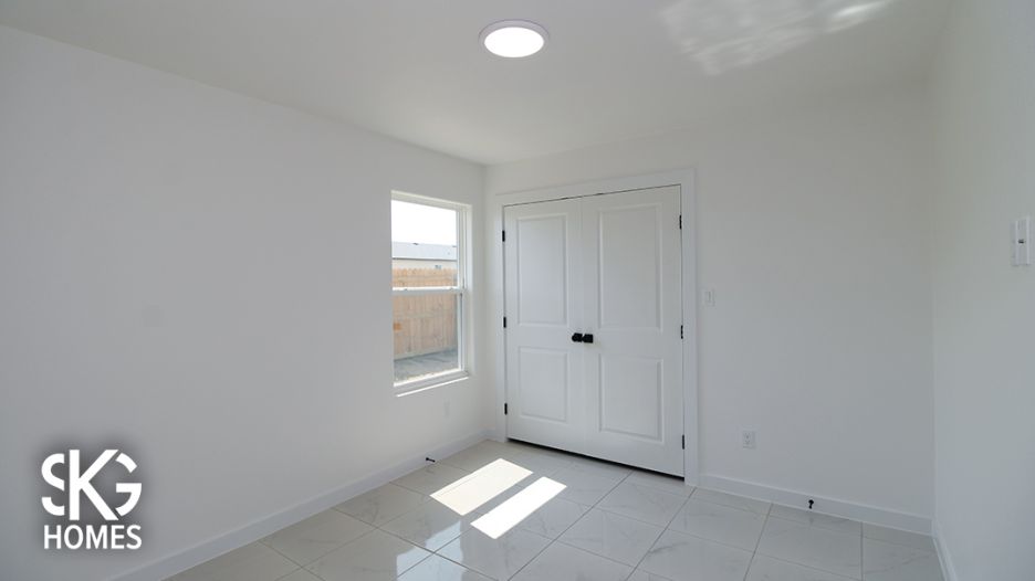 5027 Nispero Ln gallery image