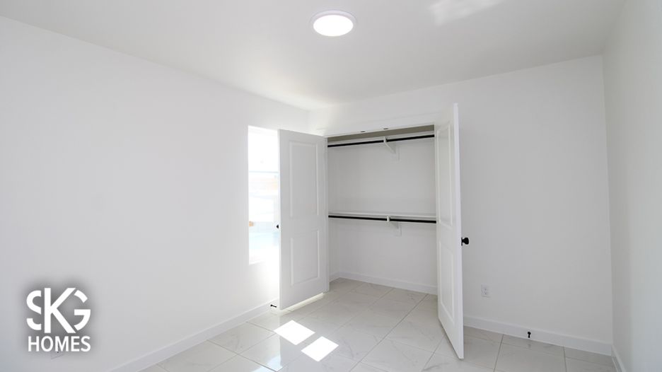 5027 Nispero Ln gallery image
