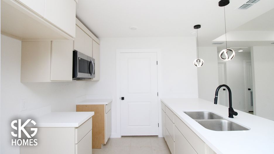 5105 Nispero Ln gallery image