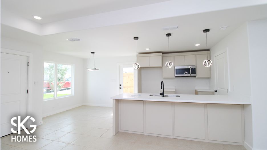 5105 Nispero Ln gallery image