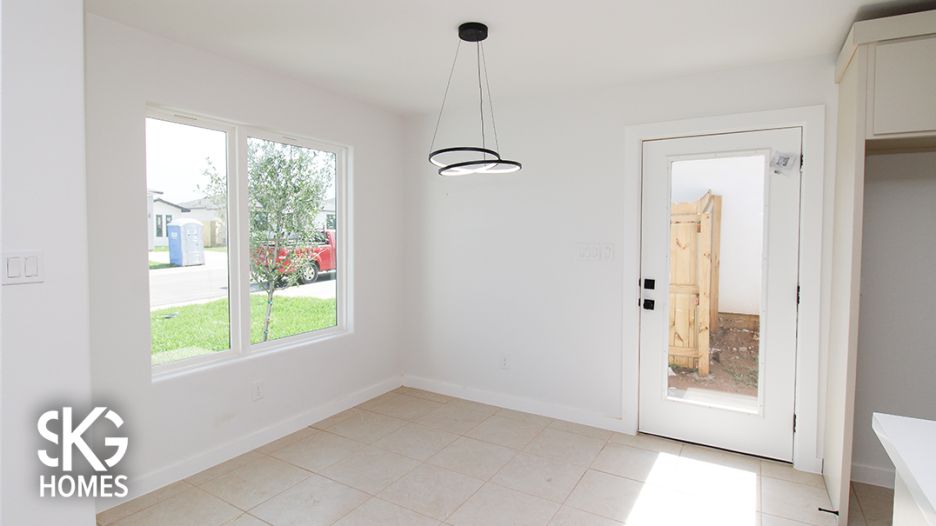 5105 Nispero Ln gallery image