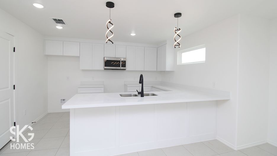 5306 Aceituno Dr. gallery image