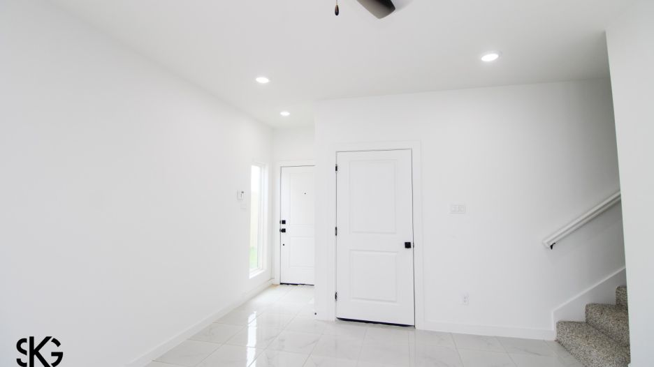 3306 Edmundo Lopez Dr gallery image