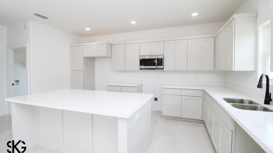 3306 Edmundo Lopez Dr gallery image