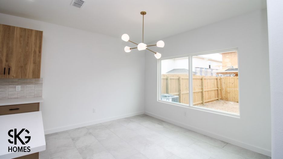 1806 Blue Oak Dr gallery image