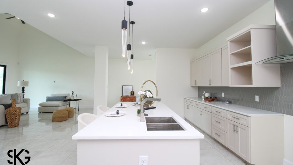 3812 Sun Valley Dr. gallery image