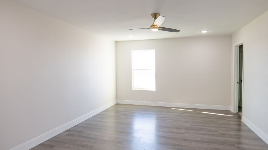 3926 Sun Valley Dr gallery image