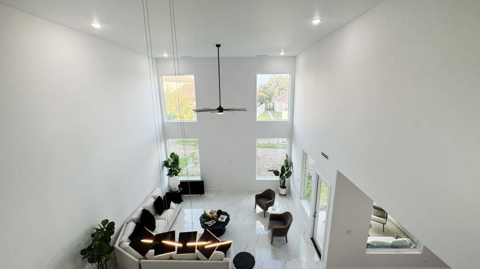 4013 Sun Valley Dr. gallery image