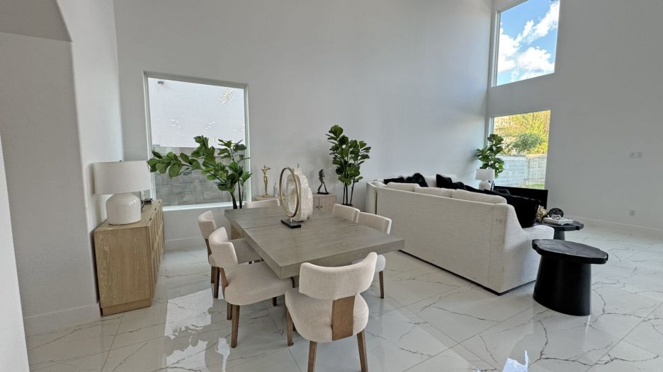 4013 Sun Valley Dr. gallery image