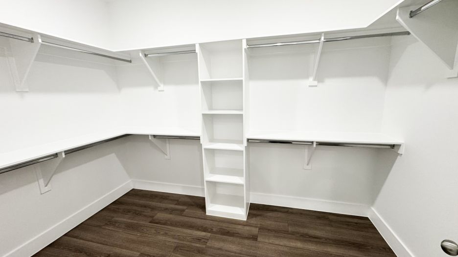 4013 Sun Valley Dr. gallery image