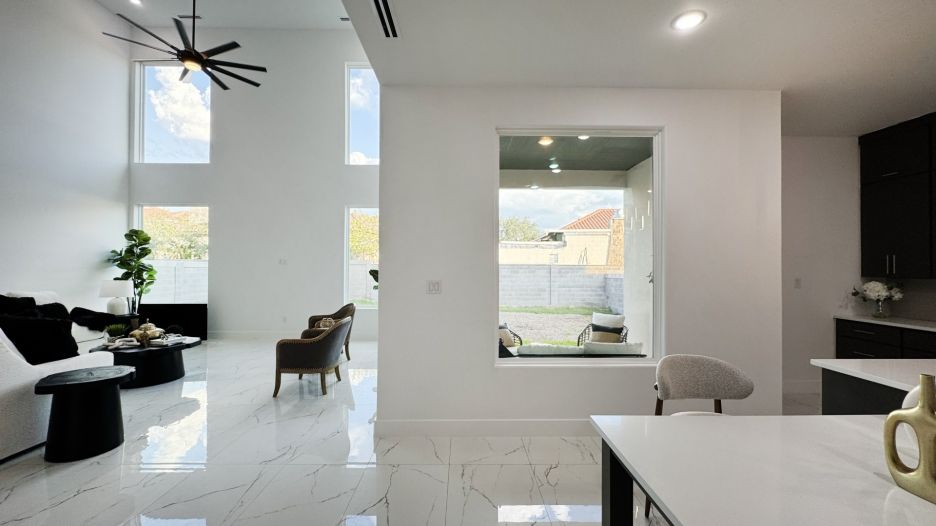 4013 Sun Valley Dr. gallery image